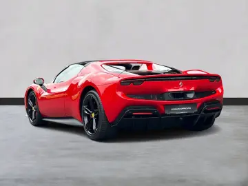 FERRARI 296 GTS  Embleme Navi PDC Klima Leder