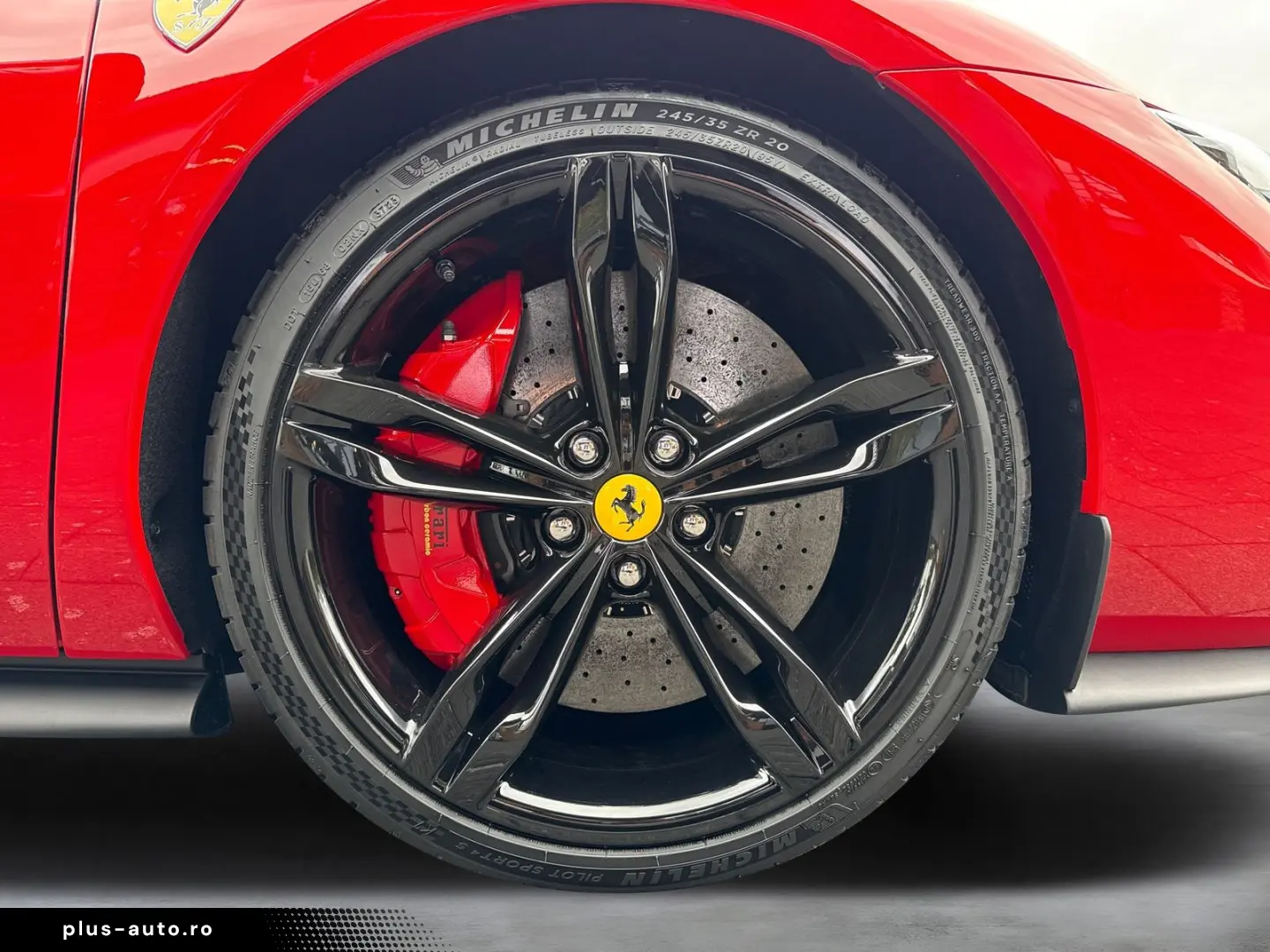 FERRARI 296 GTS  Embleme Navi PDC Klima Leder