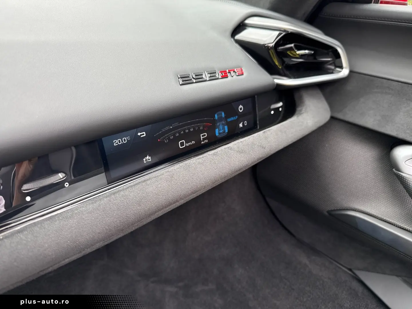 FERRARI 296 GTS  Embleme Navi PDC Klima Leder