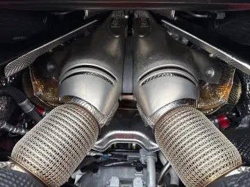 FERRARI 296 GTS  Embleme Navi PDC Klima Leder