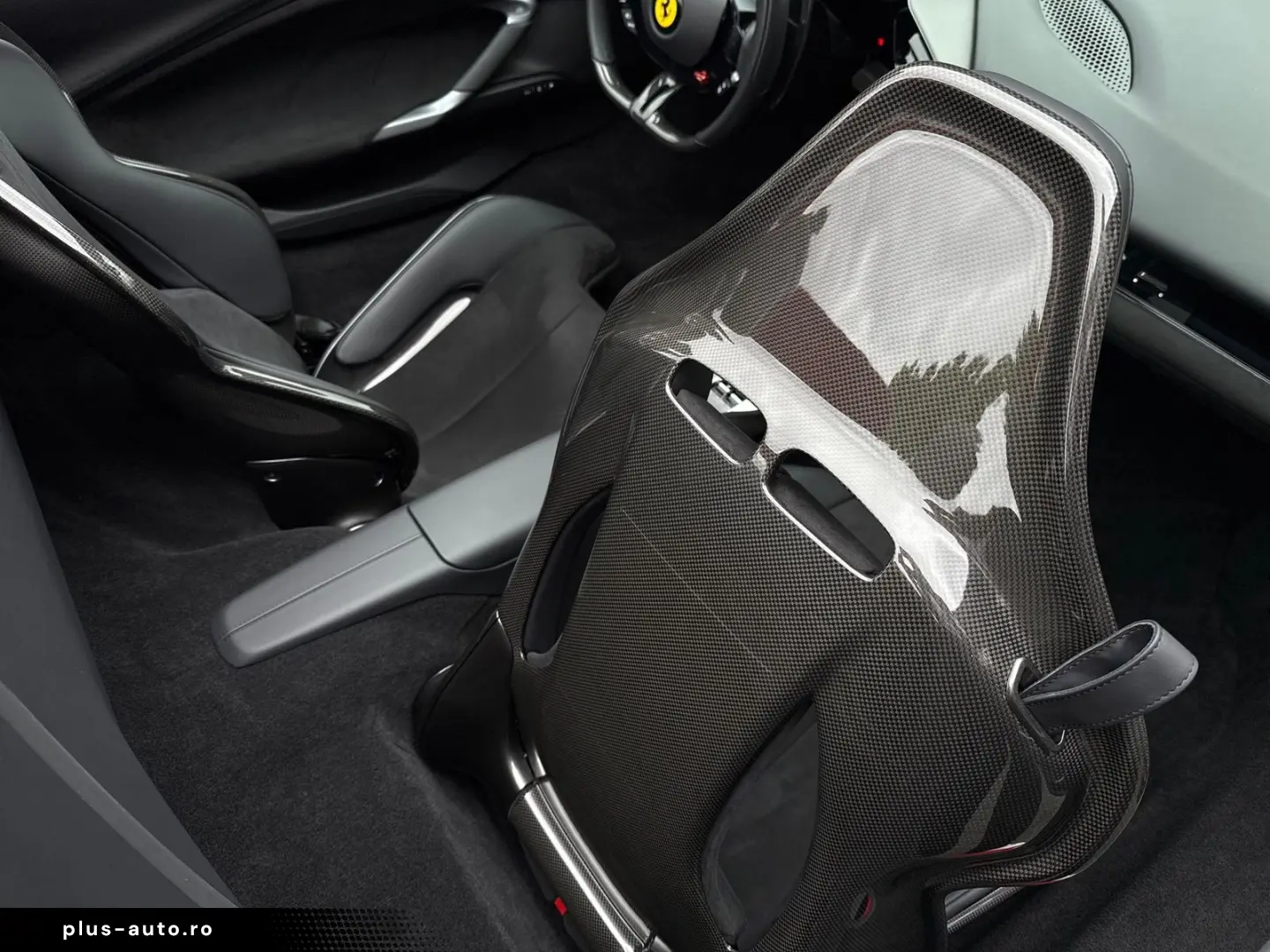 FERRARI 296 GTS  Embleme Navi PDC Klima Leder