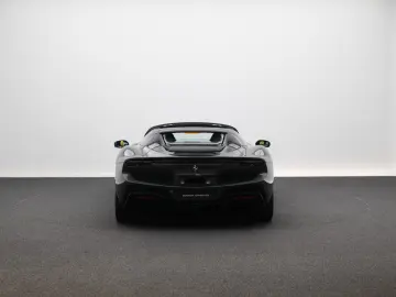 FERRARI 296 GTS      Ferrari Frankfurt