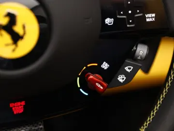 FERRARI 296 GTS      Ferrari Frankfurt