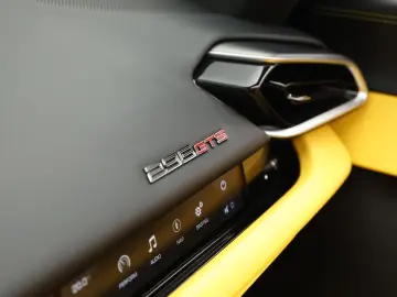 FERRARI 296 GTS      Ferrari Frankfurt