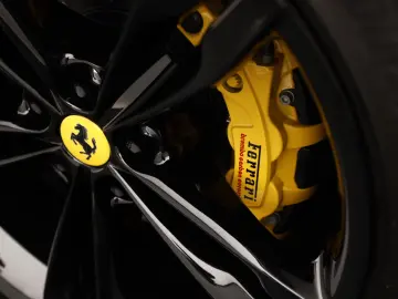 FERRARI 296 GTS      Ferrari Frankfurt