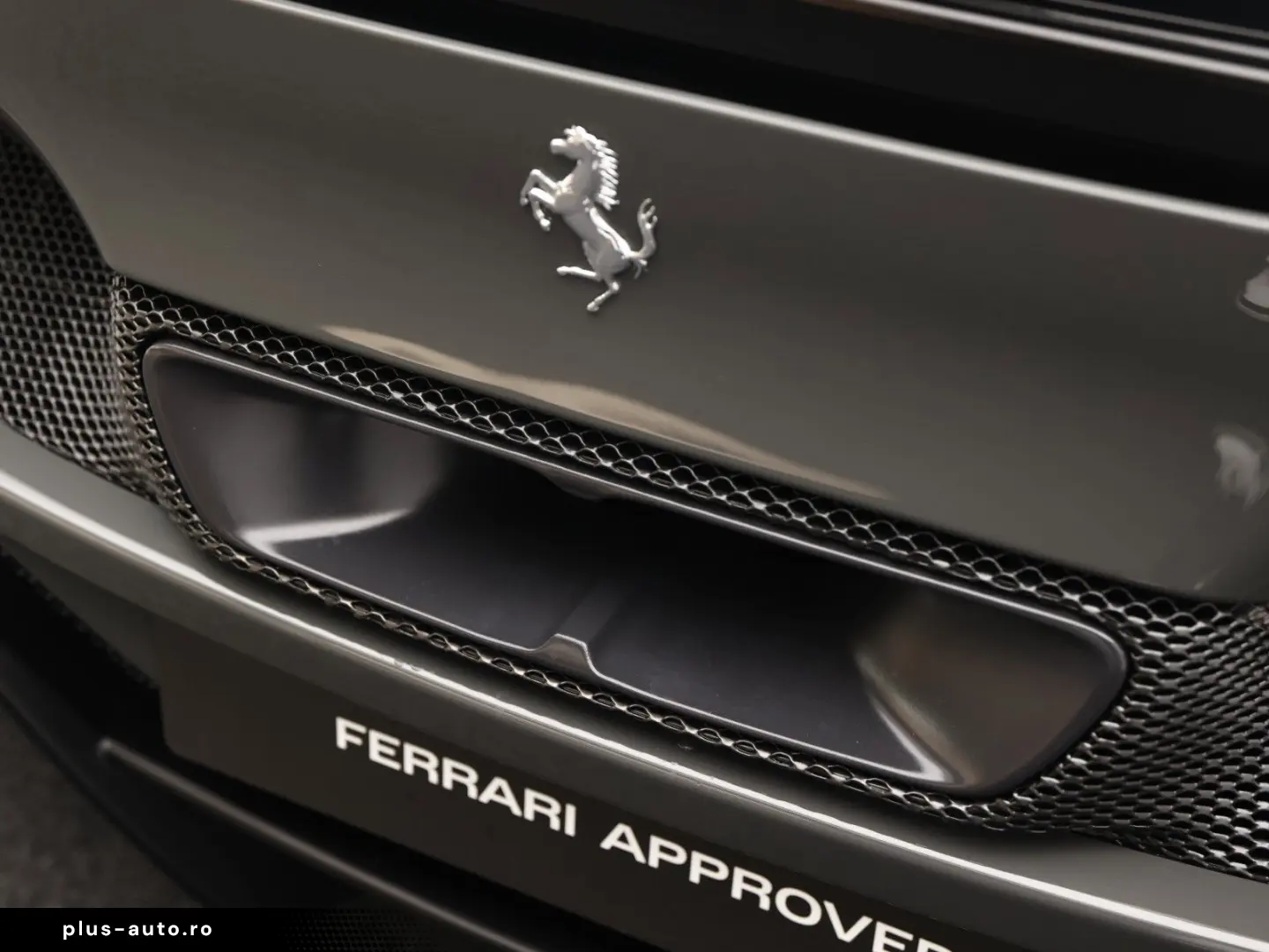 FERRARI 296 GTS      Ferrari Frankfurt