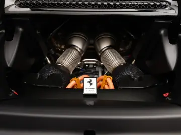 FERRARI 296 GTS      Ferrari Frankfurt