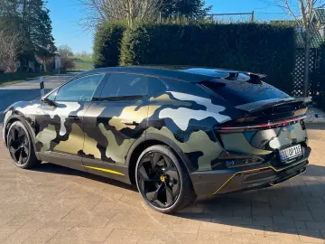 LOTUS Eletre R   2200 KM   VOLL   NP 200 T€   SHOWCAR!