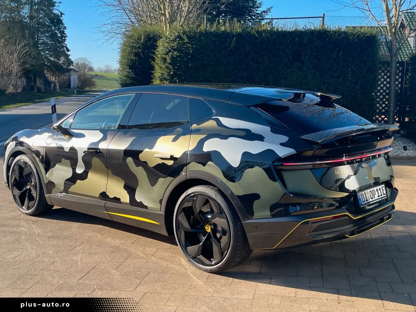 LOTUS Eletre R   2200 KM   VOLL   NP 200 T€   SHOWCAR!