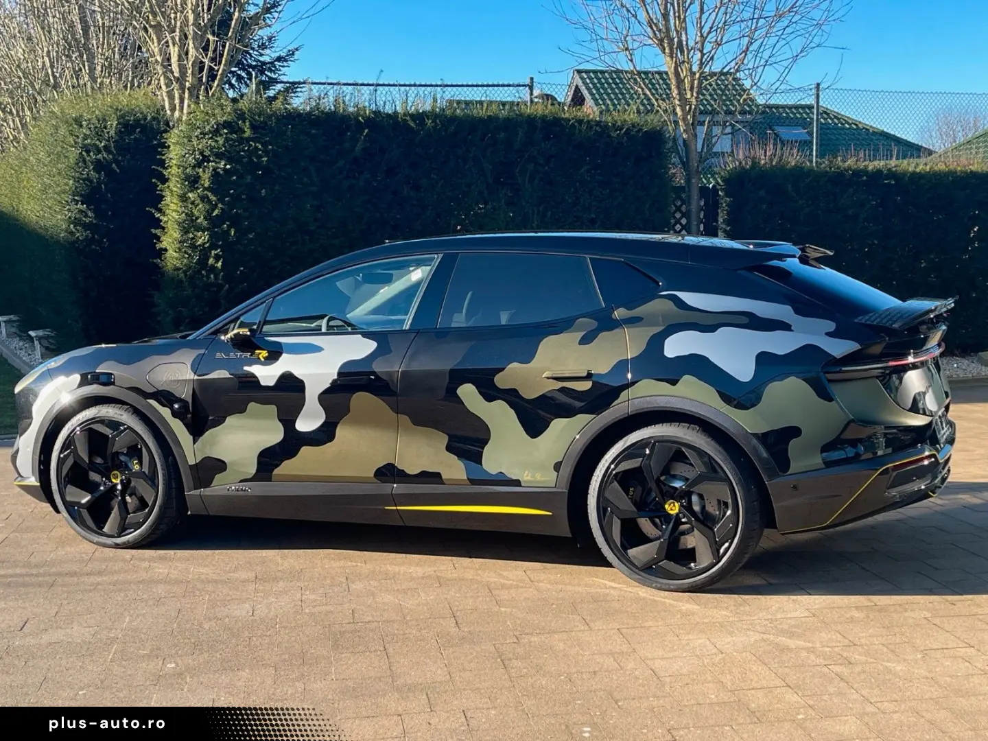 LOTUS Eletre R   2200 KM   VOLL   NP 200 T€   SHOWCAR!