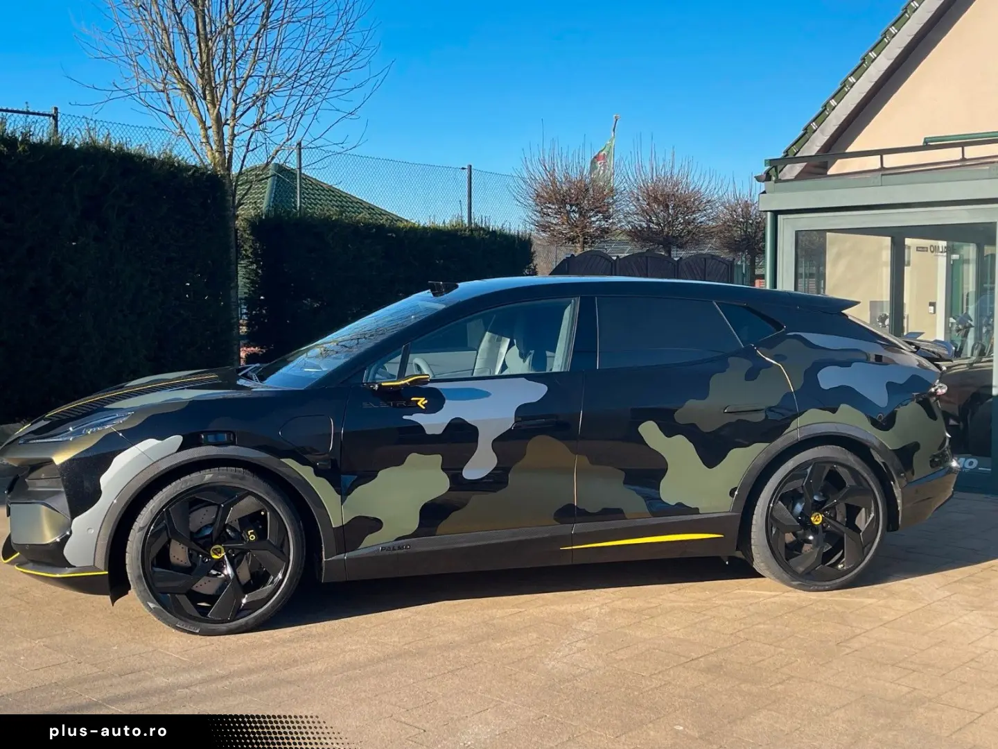 LOTUS Eletre R   2200 KM   VOLL   NP 200 T€   SHOWCAR!