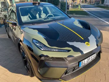 LOTUS Eletre R   2200 KM   VOLL   NP 200 T€   SHOWCAR!