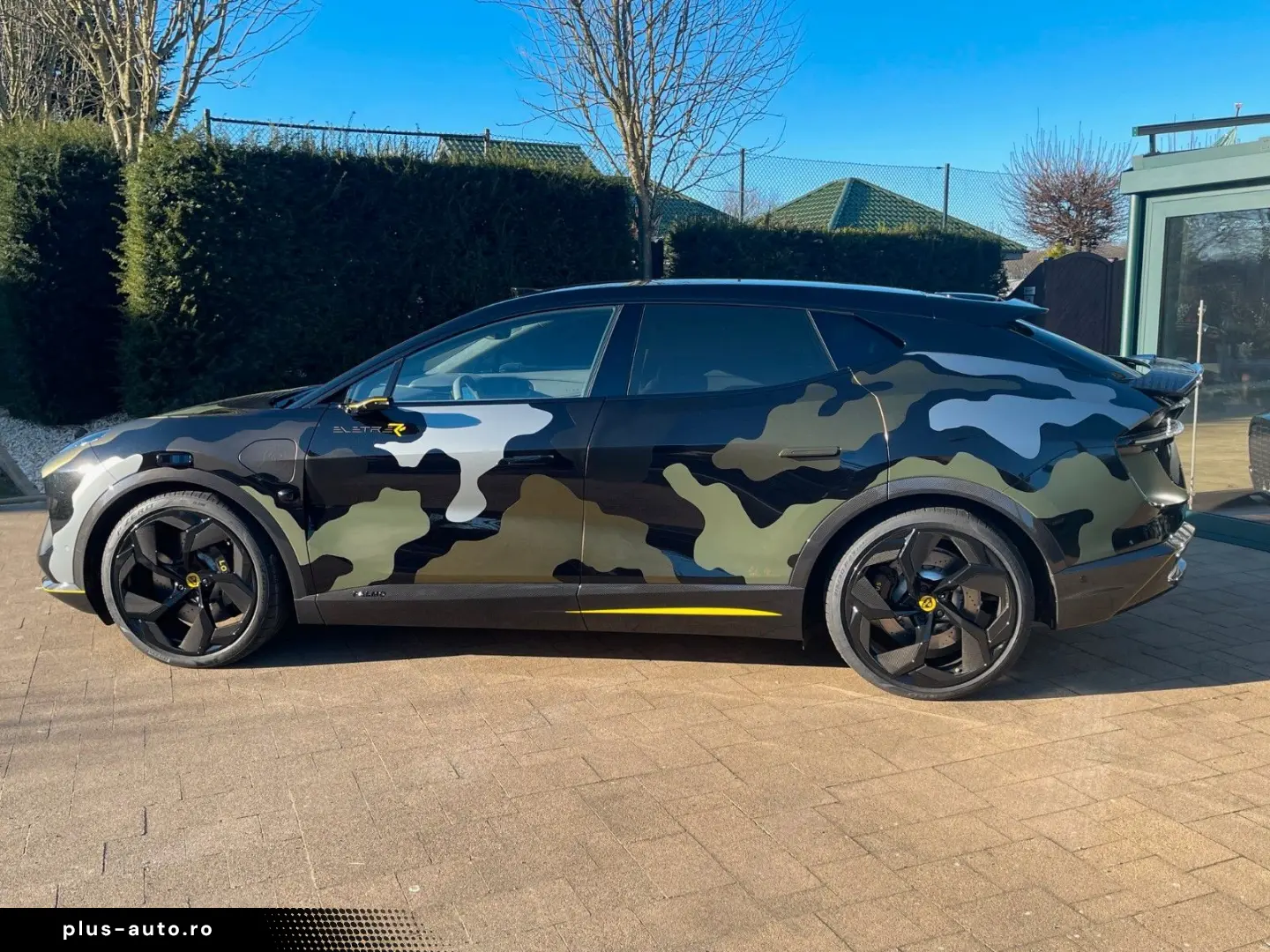 LOTUS Eletre R   2200 KM   VOLL   NP 200 T€   SHOWCAR!