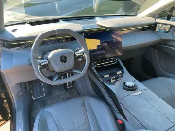 LOTUS Eletre R   2200 KM   VOLL   NP 200 T€   SHOWCAR!