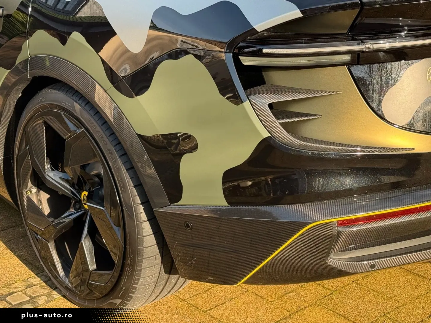 LOTUS Eletre R   2200 KM   VOLL   NP 200 T€   SHOWCAR!