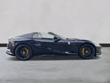 FERRARI 812 GTS  Embleme Navi PDC Klima Leder