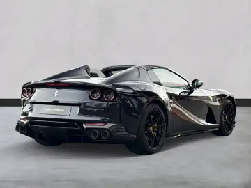 FERRARI 812 GTS  Embleme Navi PDC Klima Leder