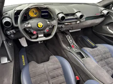 FERRARI 812 GTS  Embleme Navi PDC Klima Leder