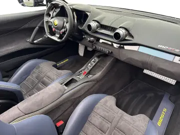 FERRARI 812 GTS  Embleme Navi PDC Klima Leder
