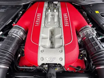 FERRARI 812 GTS  Embleme Navi PDC Klima Leder