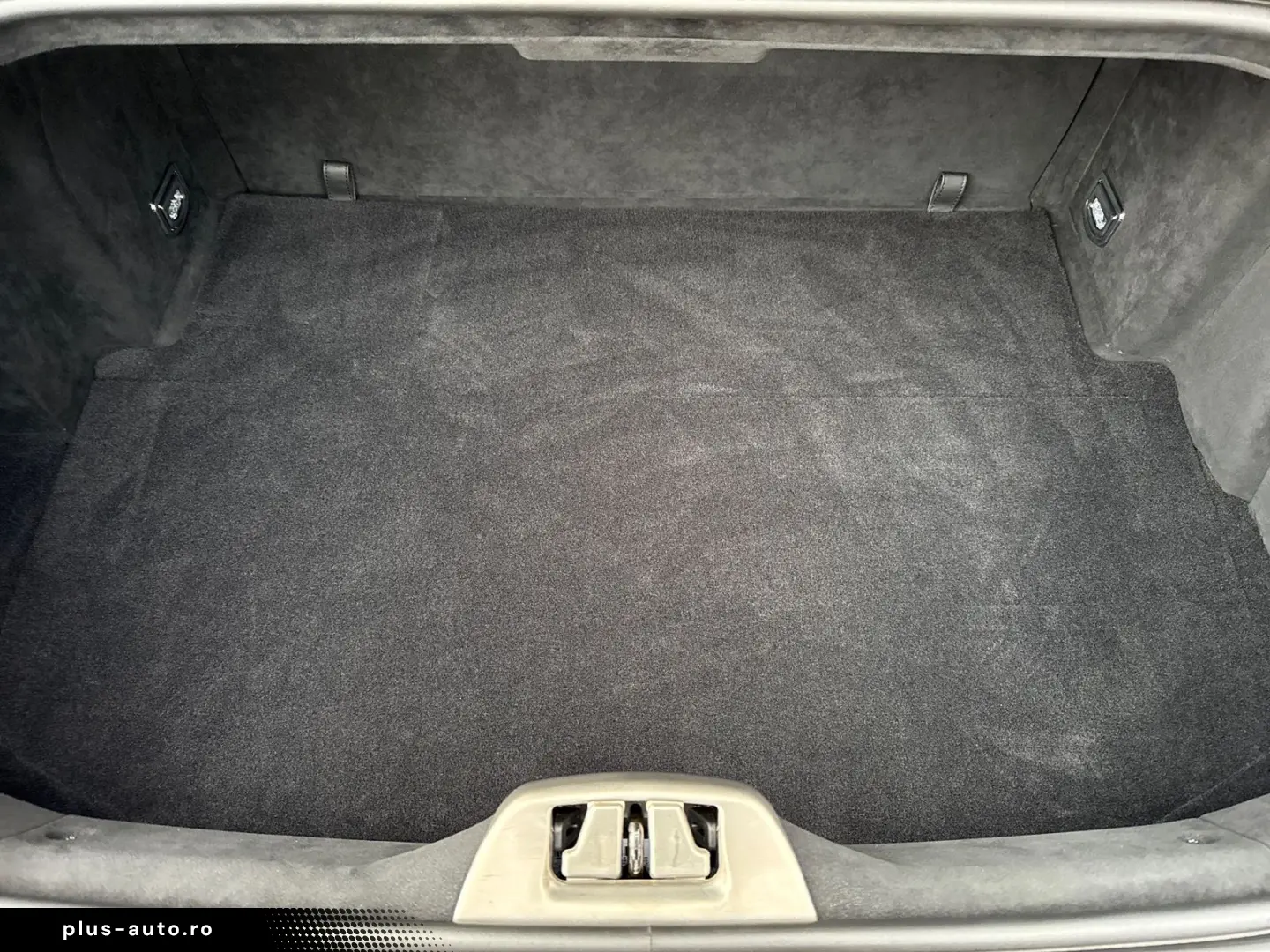 FERRARI 812 GTS  Embleme Navi PDC Klima Leder