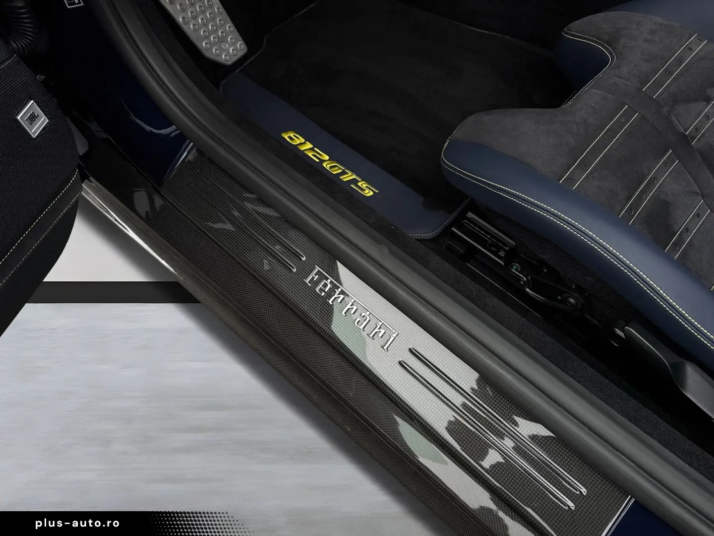 FERRARI 812 GTS  Embleme Navi PDC Klima Leder