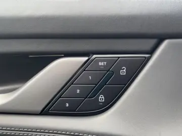 PORSCHE Taycan 4S - HD Matrix - Pano - Head up - BOSE