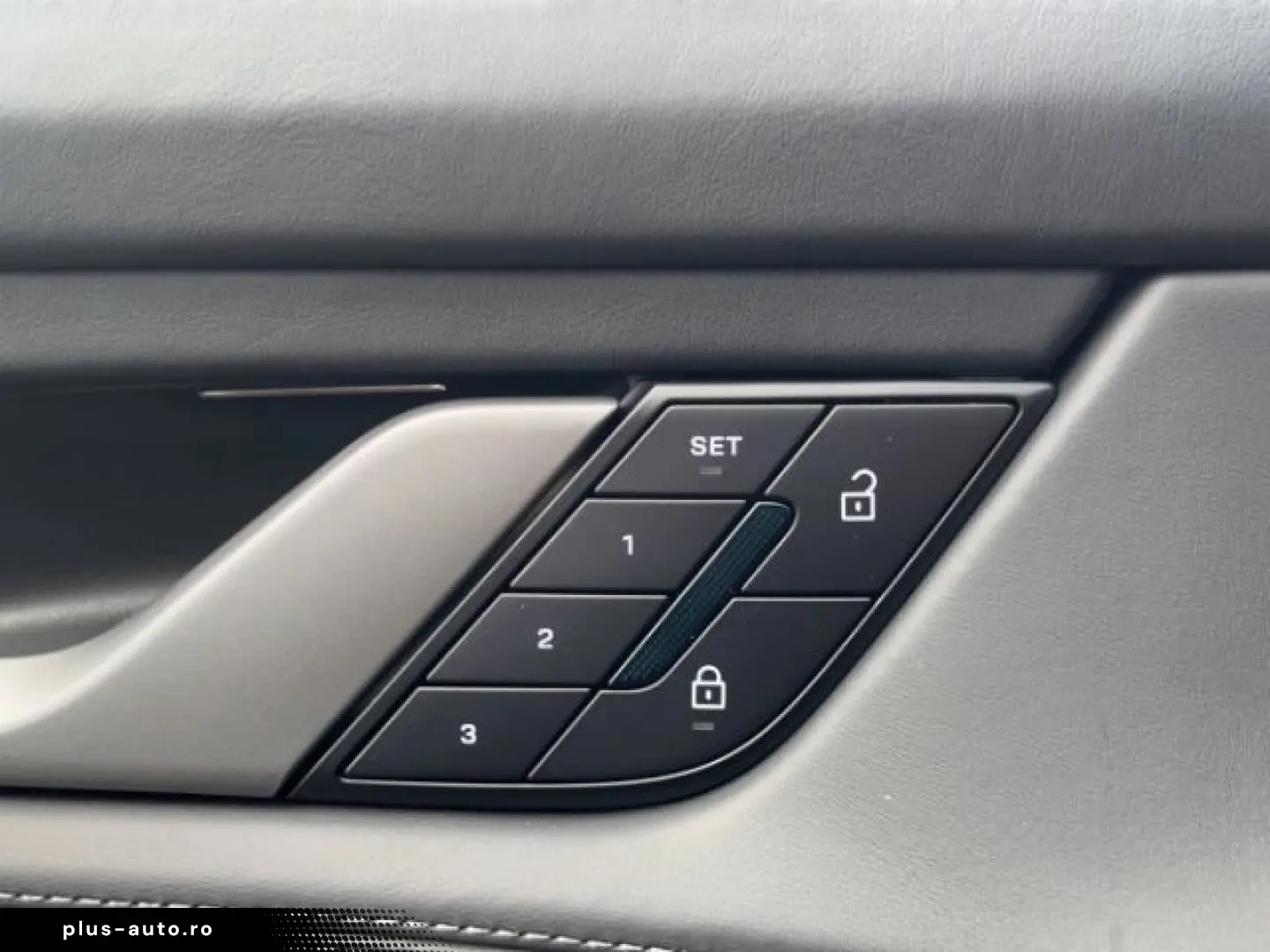 PORSCHE Taycan 4S - HD Matrix - Pano - Head up - BOSE