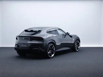 FERRARI Purosangue      Ferrari Frankfurt