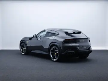 FERRARI Purosangue      Ferrari Frankfurt