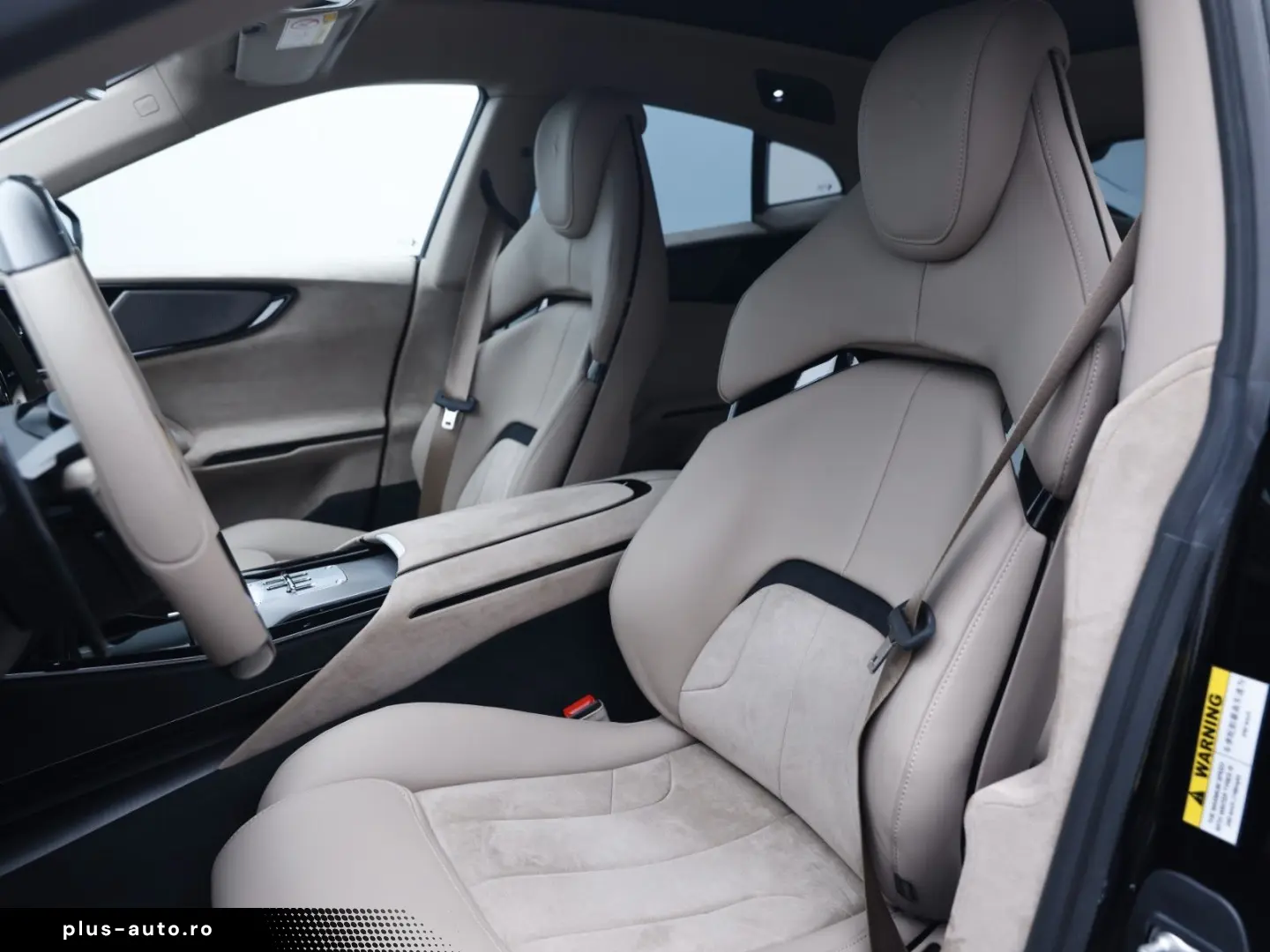 FERRARI Purosangue      Ferrari Frankfurt