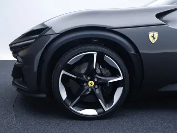 FERRARI Purosangue      Ferrari Frankfurt