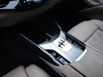 FERRARI Purosangue      Ferrari Frankfurt