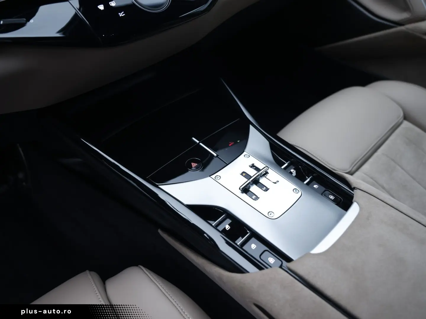 FERRARI Purosangue      Ferrari Frankfurt