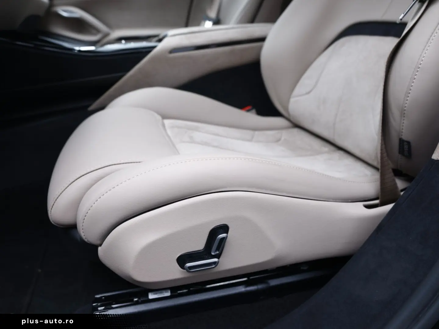 FERRARI Purosangue      Ferrari Frankfurt