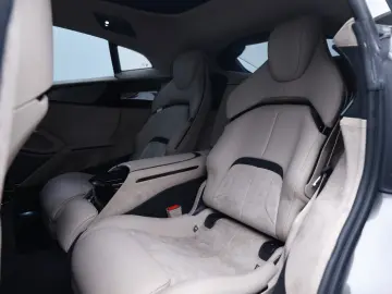 FERRARI Purosangue      Ferrari Frankfurt