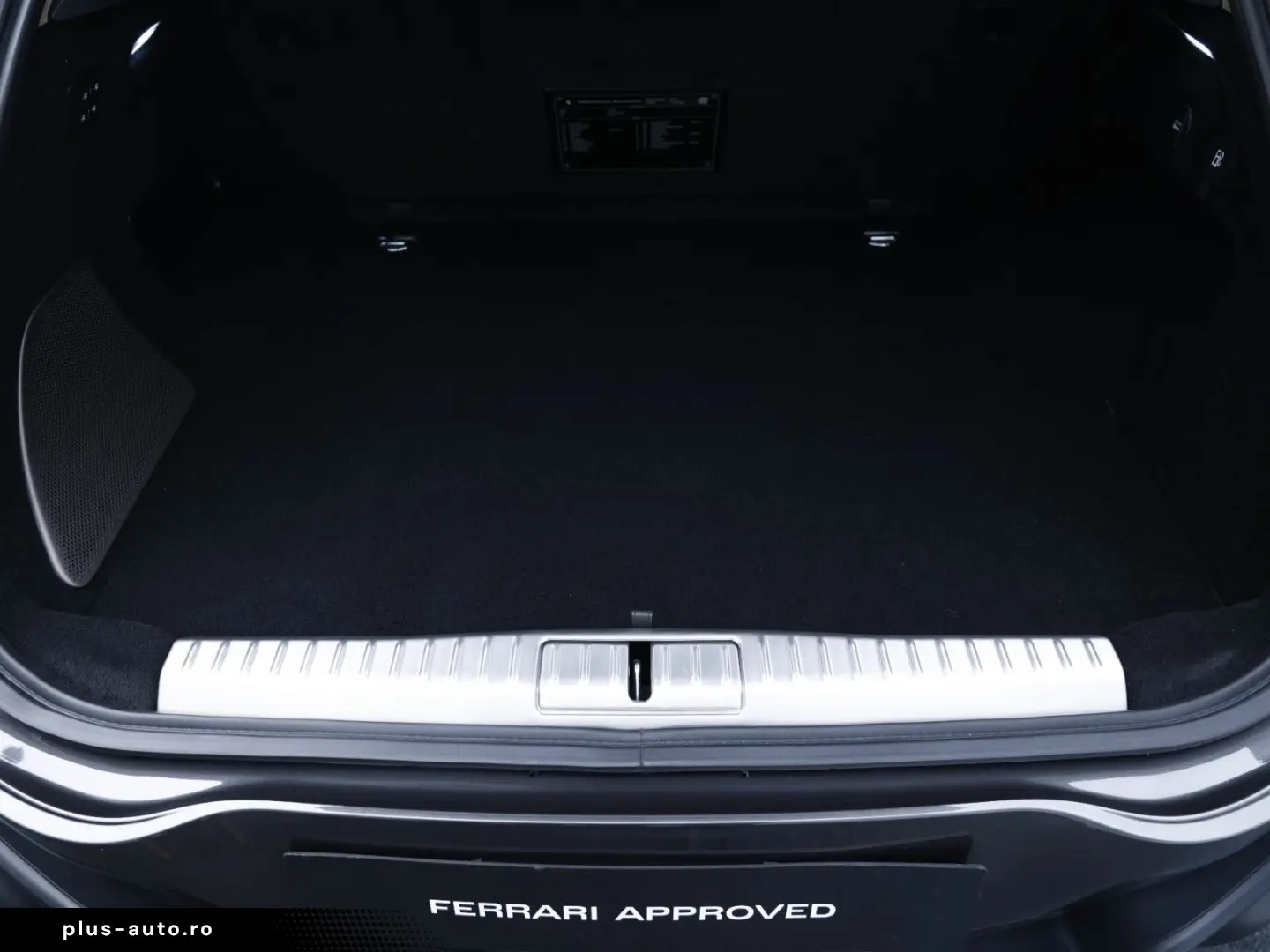 FERRARI Purosangue      Ferrari Frankfurt