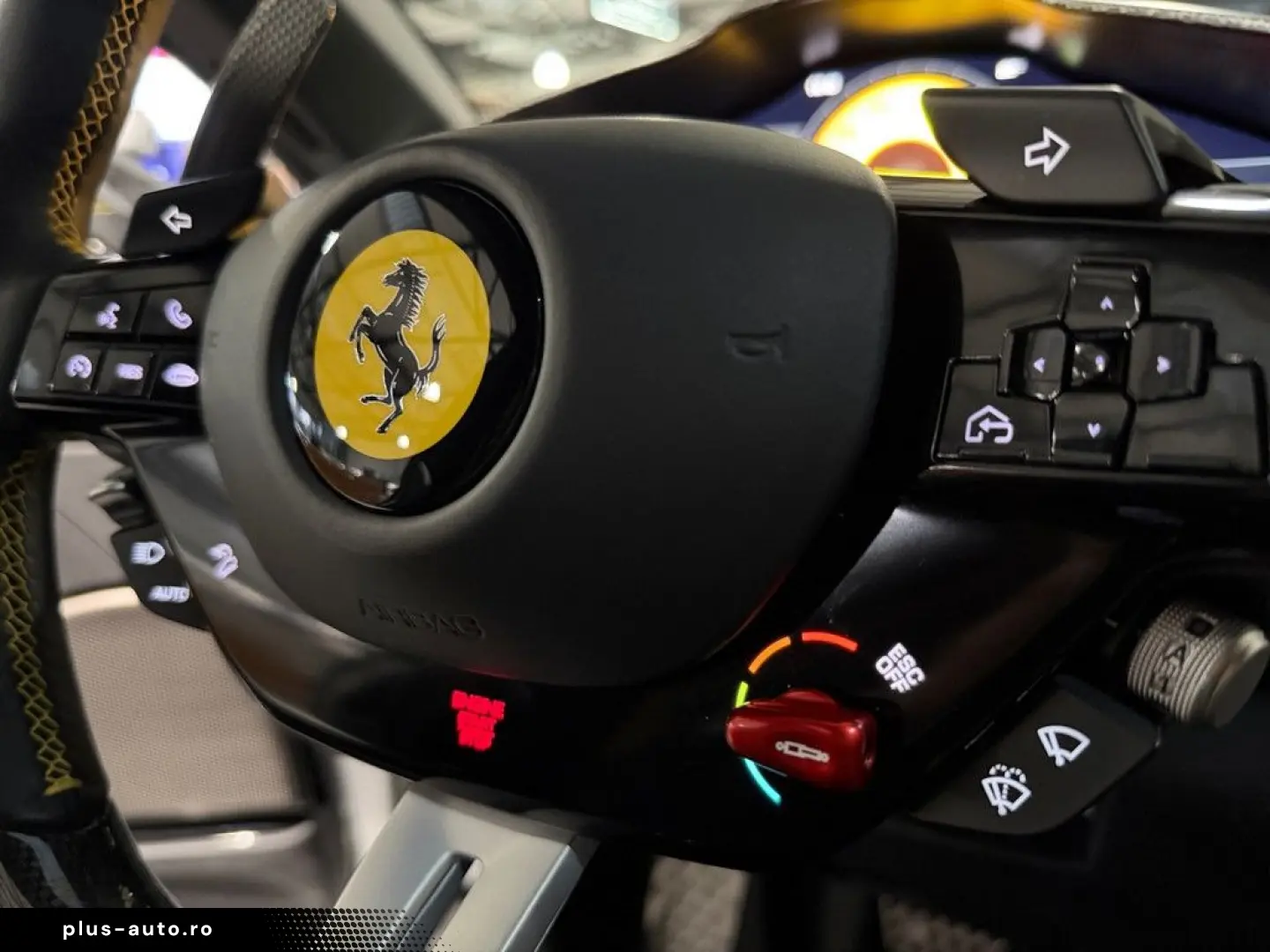 FERRARI Purosangue Tastenlenkrad LED FULL PPF 8 Fach ber