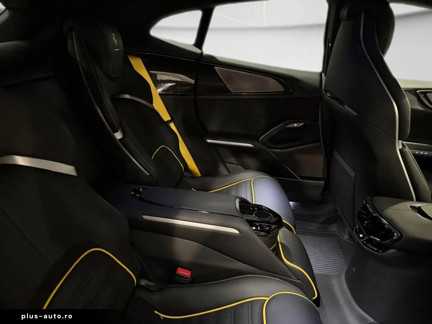 FERRARI Purosangue Tastenlenkrad LED FULL PPF 8 Fach ber