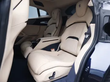 FERRARI Purosangue      Ferrari Frankfurt