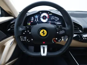 FERRARI Purosangue      Ferrari Frankfurt