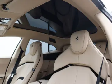 FERRARI Purosangue      Ferrari Frankfurt