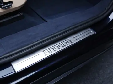 FERRARI Purosangue      Ferrari Frankfurt