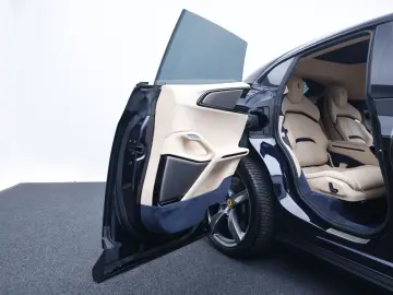 FERRARI Purosangue      Ferrari Frankfurt