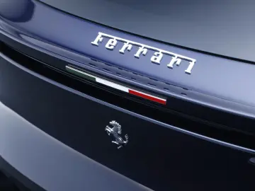 FERRARI Purosangue      Ferrari Frankfurt