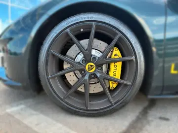 LOTUS Emira Turbo First Edition Leder LM