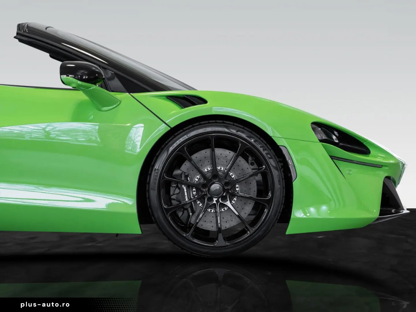 MCLAREN Artura Spider   Mantis Green   Sports Exhaust