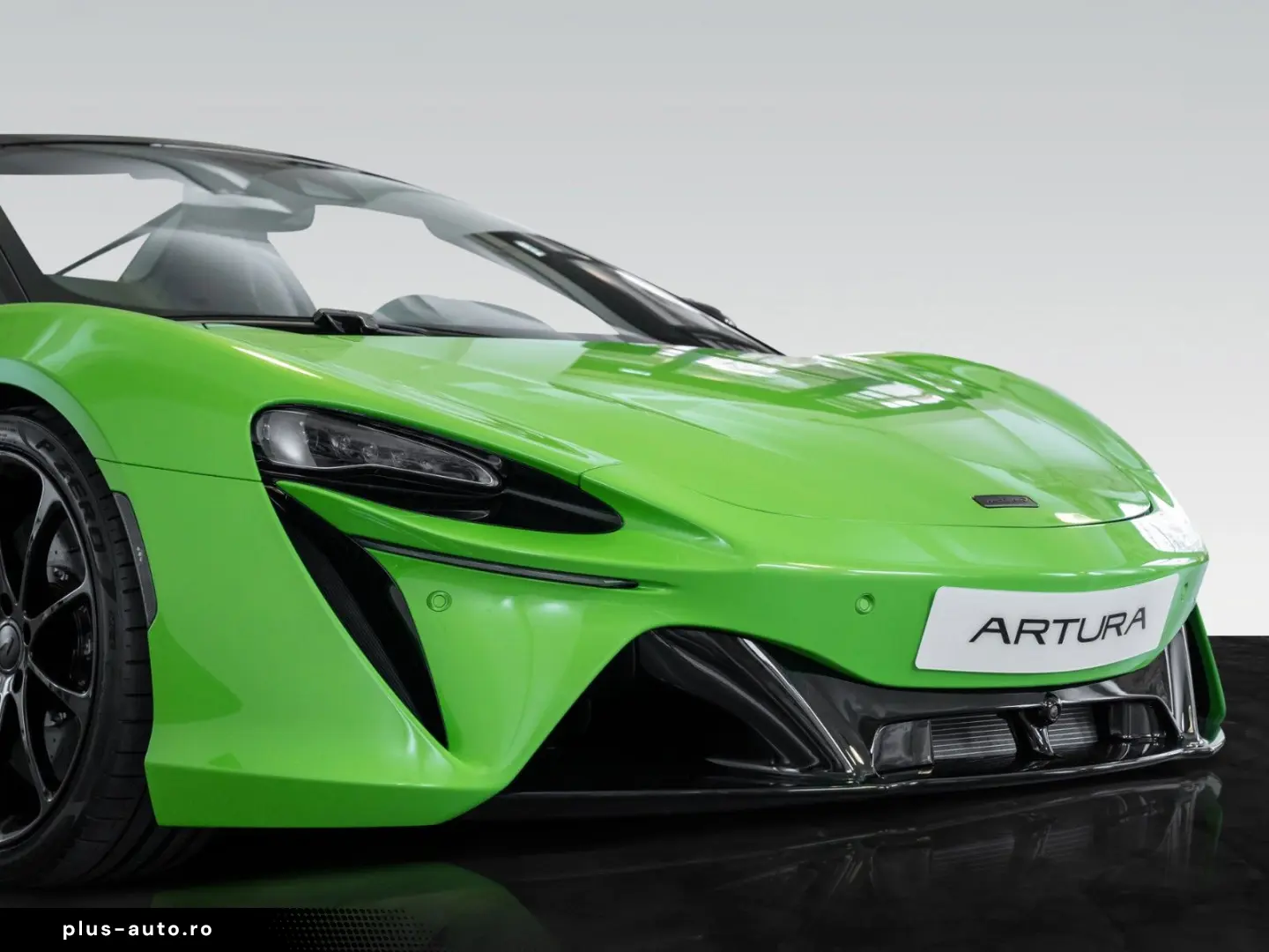 MCLAREN Artura Spider   Mantis Green   Sports Exhaust