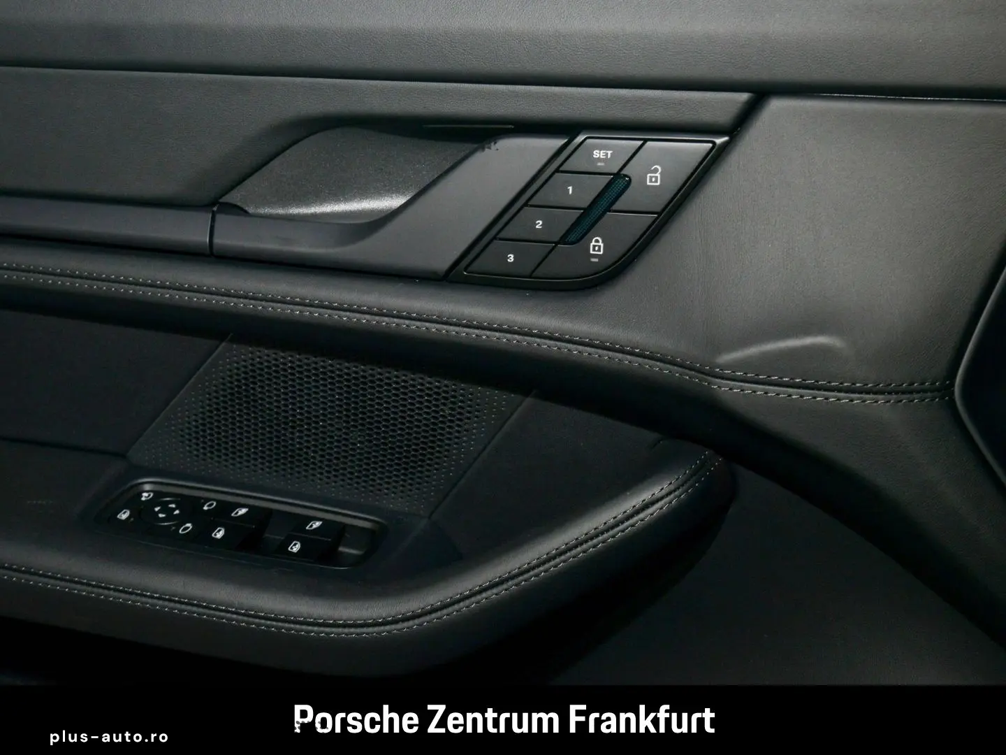 PORSCHE Taycan 4 Cross Turismo Sport-Chrono Panoramadach