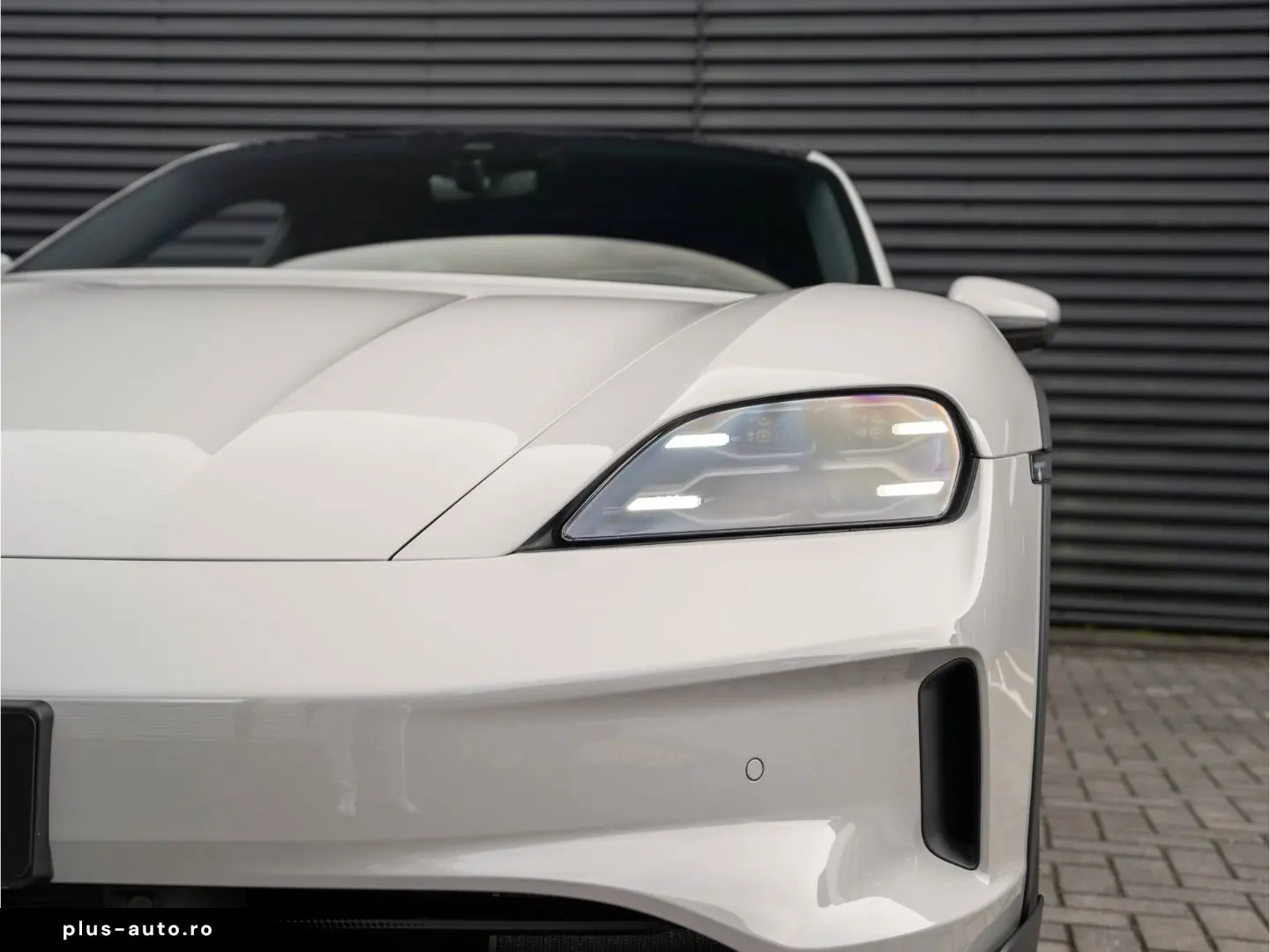 PORSCHE Taycan 4 Cross Turismo Offroad Design Paket